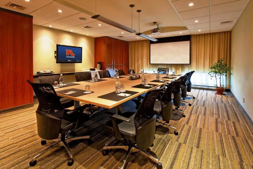 Hotel & Suites Normandin Quebec المظهر الخارجي الصورة