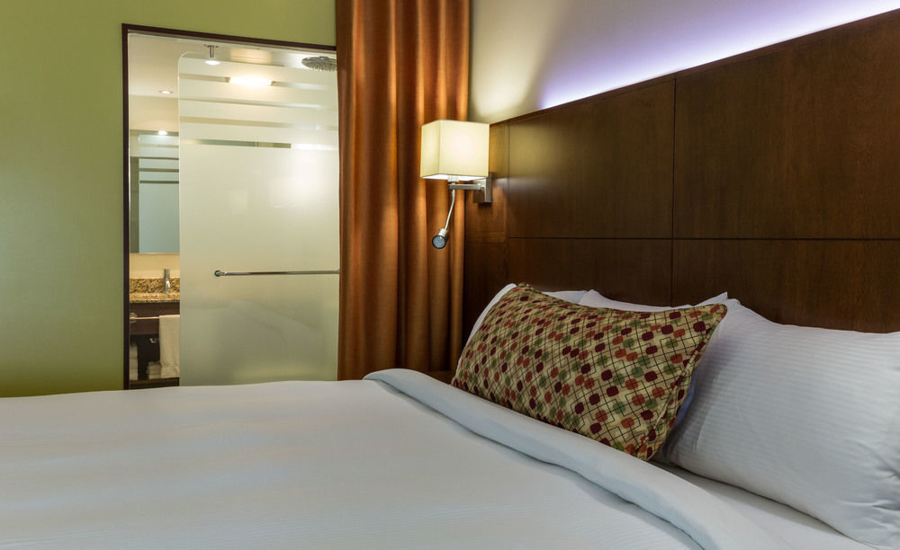 Hotel & Suites Normandin Quebec المظهر الخارجي الصورة